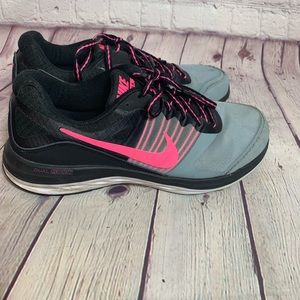 Nike Dual Fusion Size 9